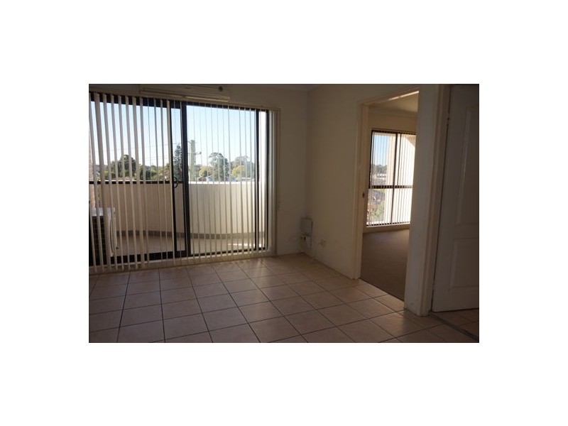 19/20-22 Clifton Street, Blacktown NSW 2148