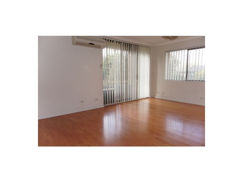 13/2-4 Tiara Place, Granville NSW 2142