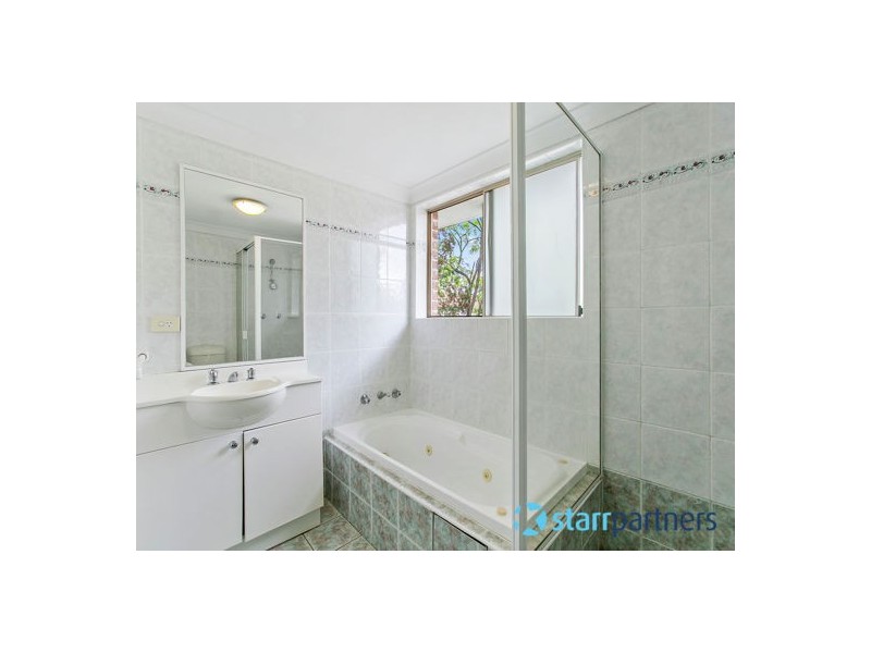 4/27-28 Parkside Lane, Westmead NSW 2145