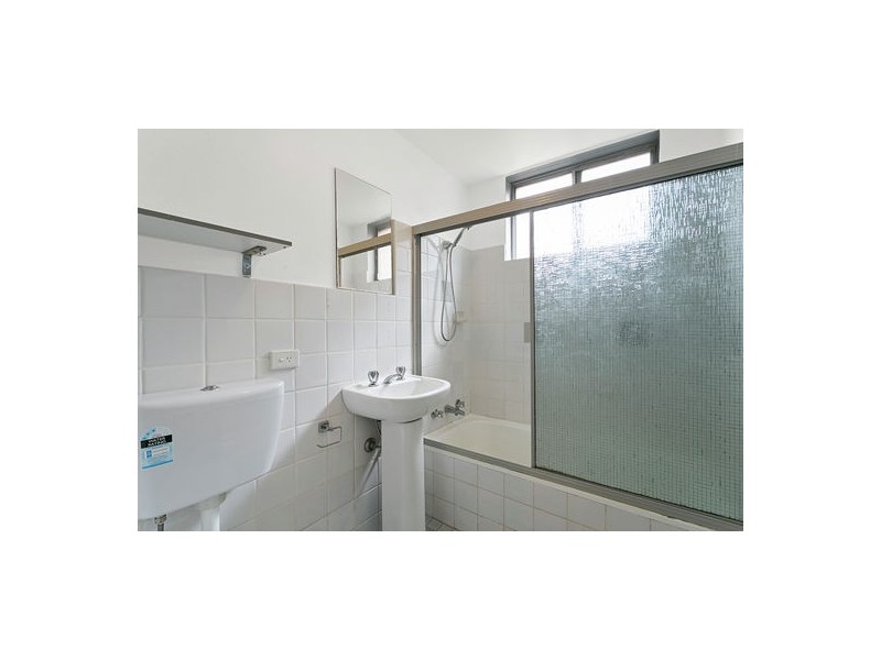 3/141 Good Street, Rosehill NSW 2142