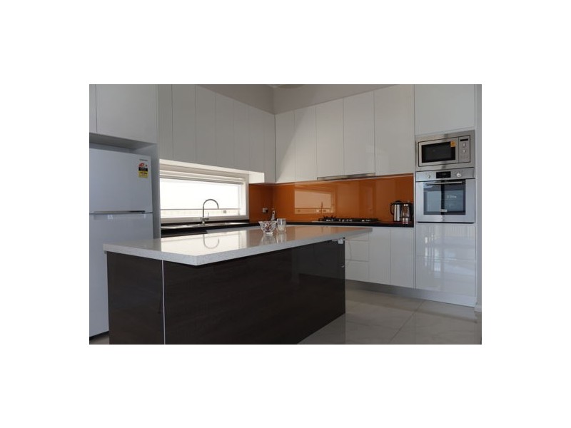 28 Eleanor Lane, Rosehill NSW 2142