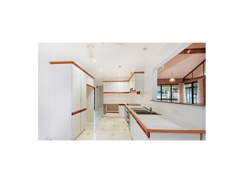 3 Kira Avenue, Northmead NSW 2152