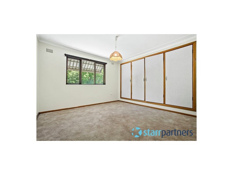 10 Caprera Road, Northmead NSW 2152