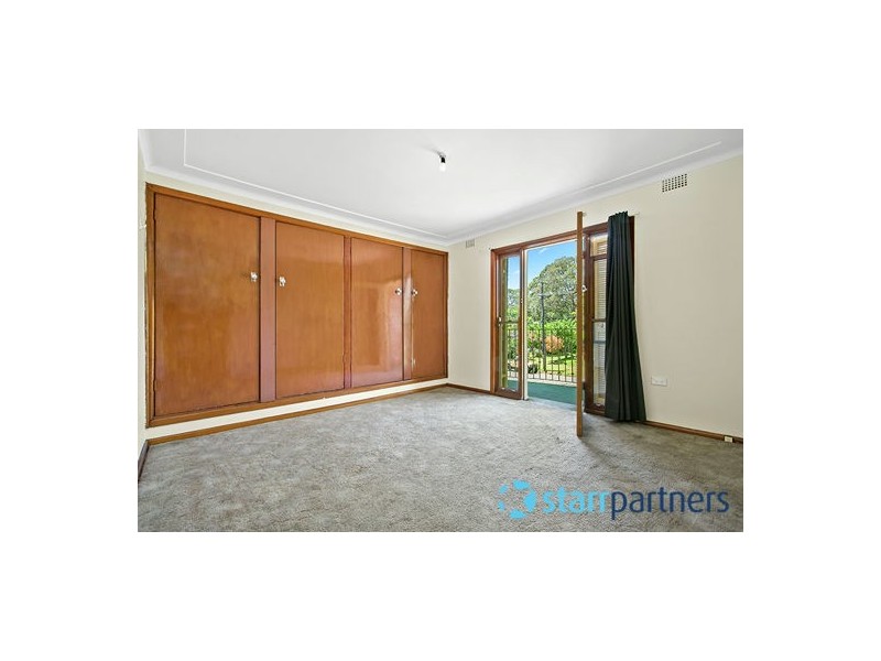 10 Caprera Road, Northmead NSW 2152