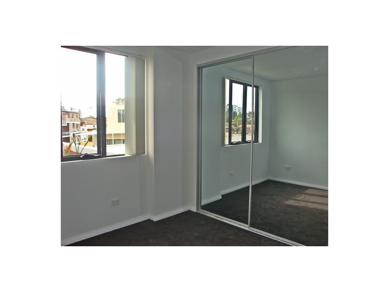 190-194 Burnett Street, Mays Hill NSW 2145