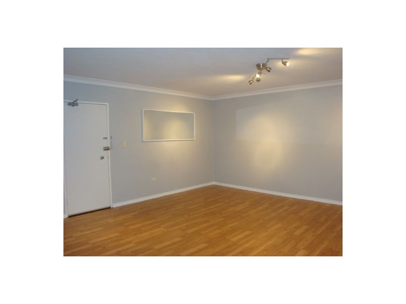 1/180 Station Street, Wentworthville NSW 2145