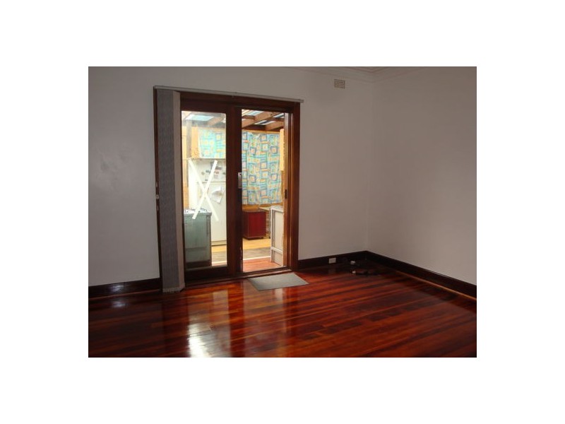 148 Windsor Road, Northmead NSW 2152