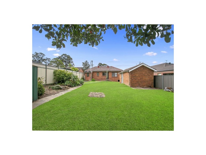 36 Gilba Road, Pendle Hill NSW 2145