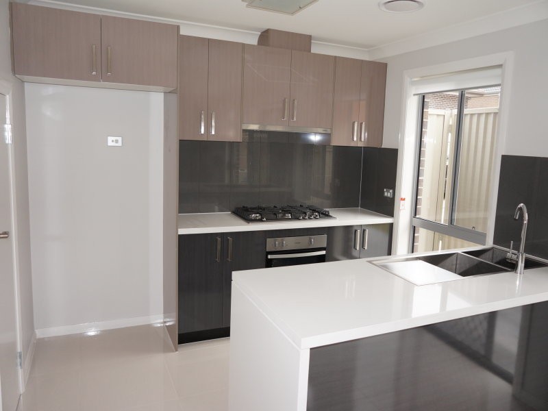 1/1 Hemanta Glade, Woodcroft NSW 2767