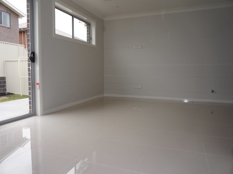 1/1 Hemanta Glade, Woodcroft NSW 2767