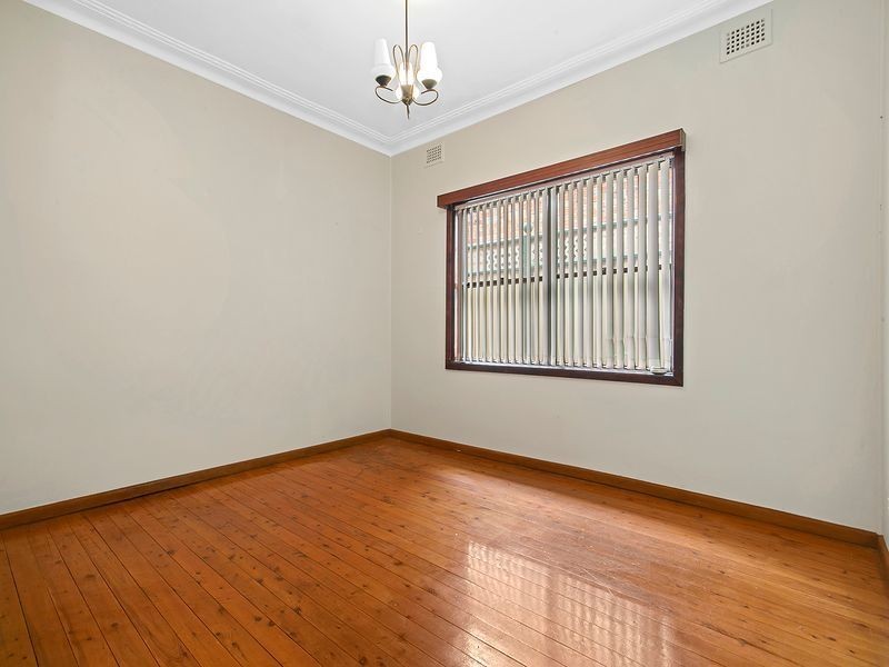 36 Gilba Road, Pendle Hill NSW 2145