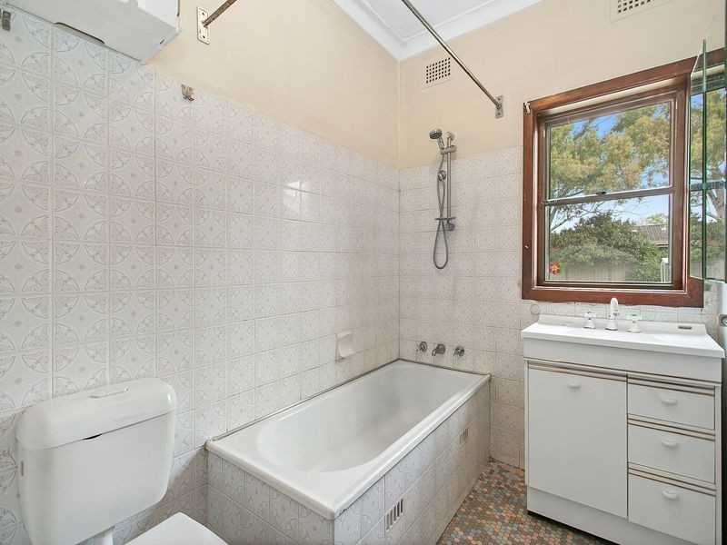 36 Gilba Road, Pendle Hill NSW 2145