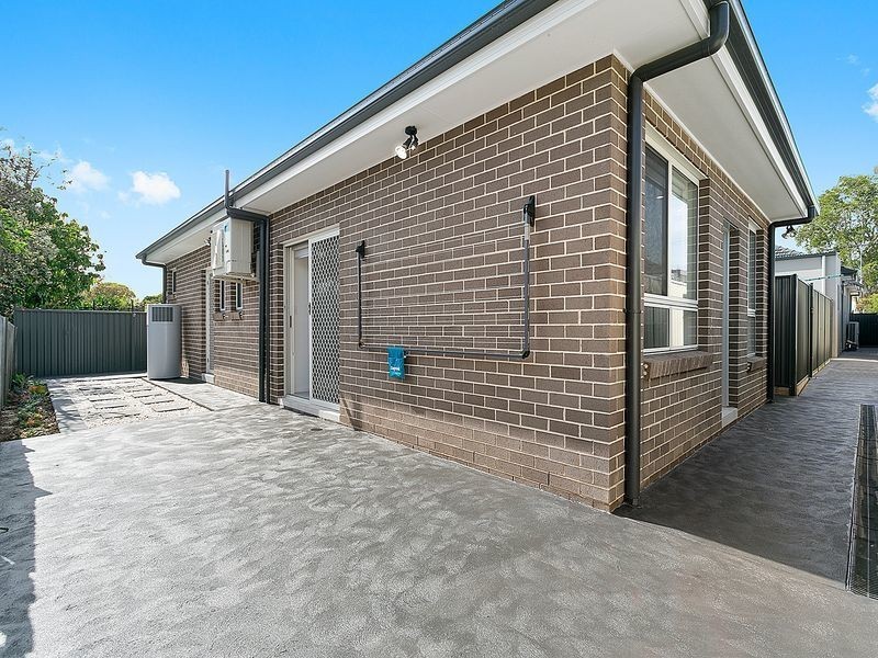 19A Moxhams Road, Northmead NSW 2152