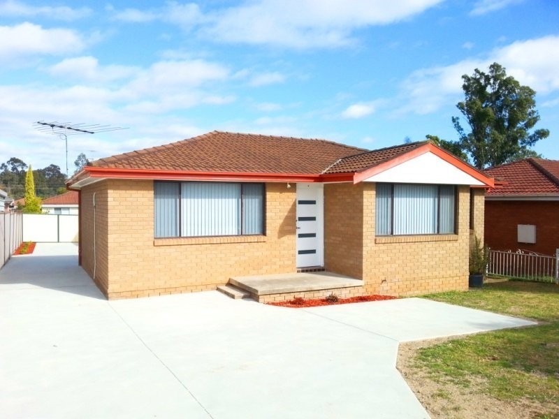 121 Hoyle Drive, Dean Park NSW 2761