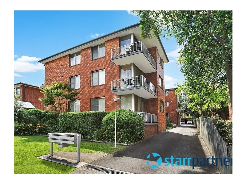 11/11 Queens Road, Westmead NSW 2145