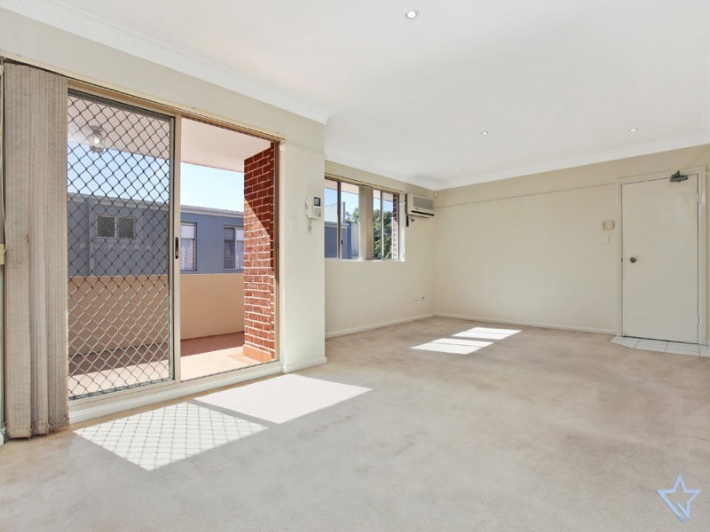 4/25 Stewart Street, Parramatta NSW 2150