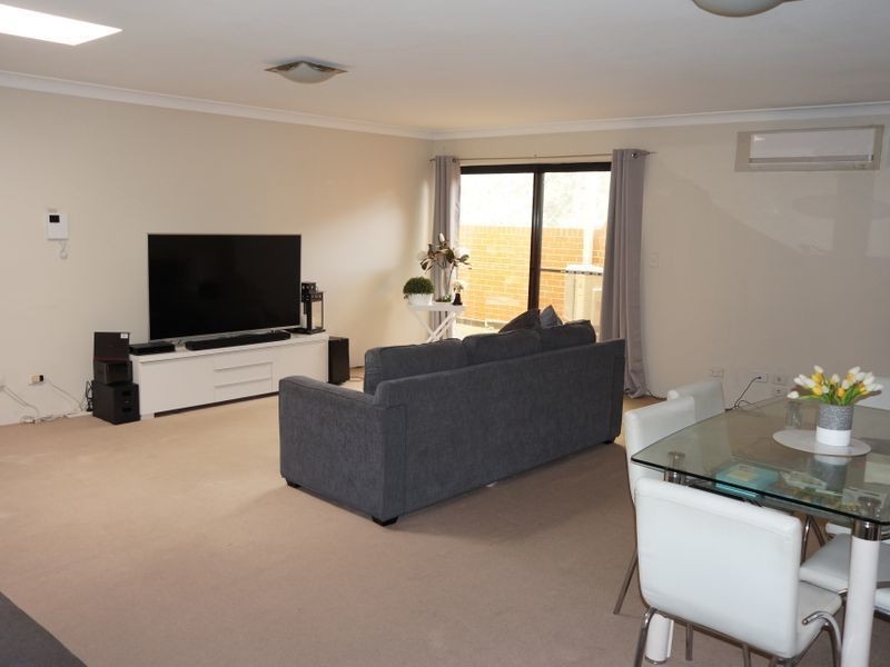 12/24-26 Campbell Street, Northmead NSW 2152