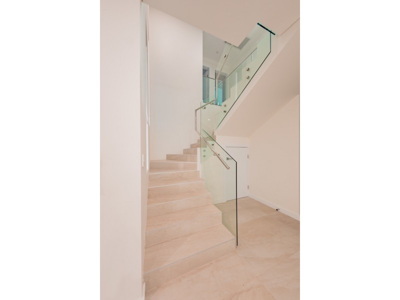 2/35 Greenacre Road, Greenacre NSW 2190