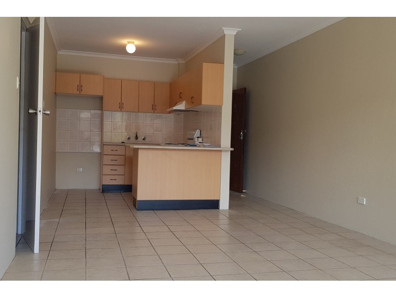 6/15 Queens Road, Westmead NSW 2145