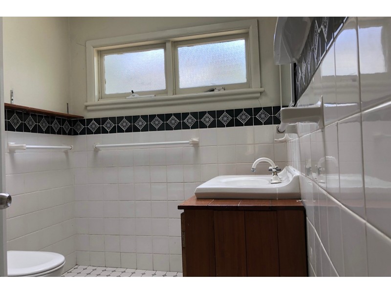 8 Landscape Street, Baulkham Hills NSW 2153