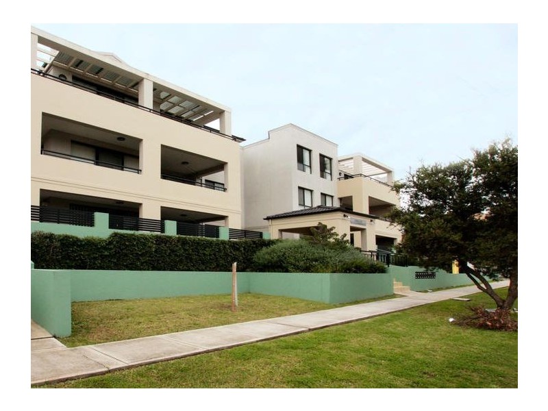 17/30-34 Lydbrook Street, Westmead NSW 2145