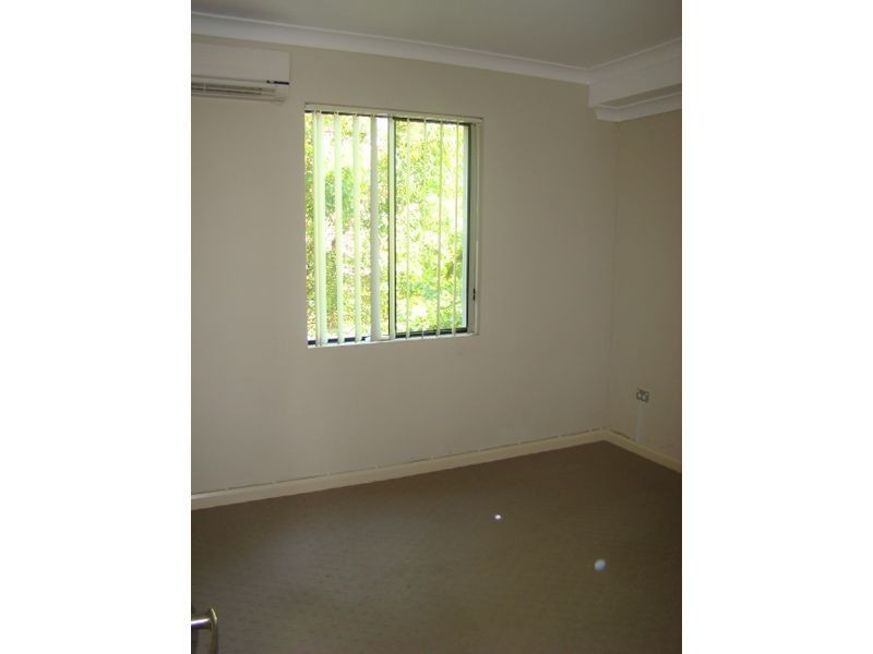 17/30-34 Lydbrook Street, Westmead NSW 2145