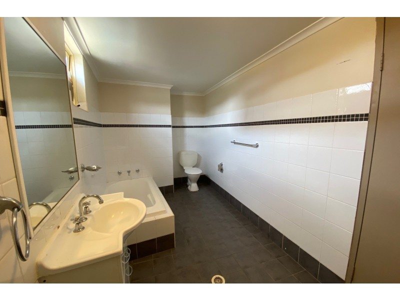 6/14 Fourth Avenue, Blacktown NSW 2148