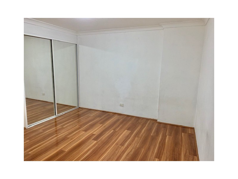 11/4-6 Wigram Street, Harris Park NSW 2150