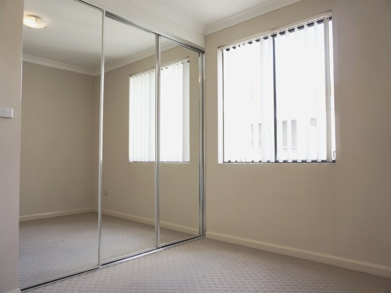 11/30-34 Lydbrook Street, Westmead NSW 2145