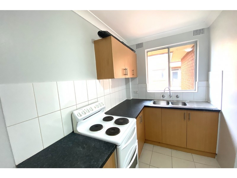 11/15 Station Street West, Harris Park NSW 2150
