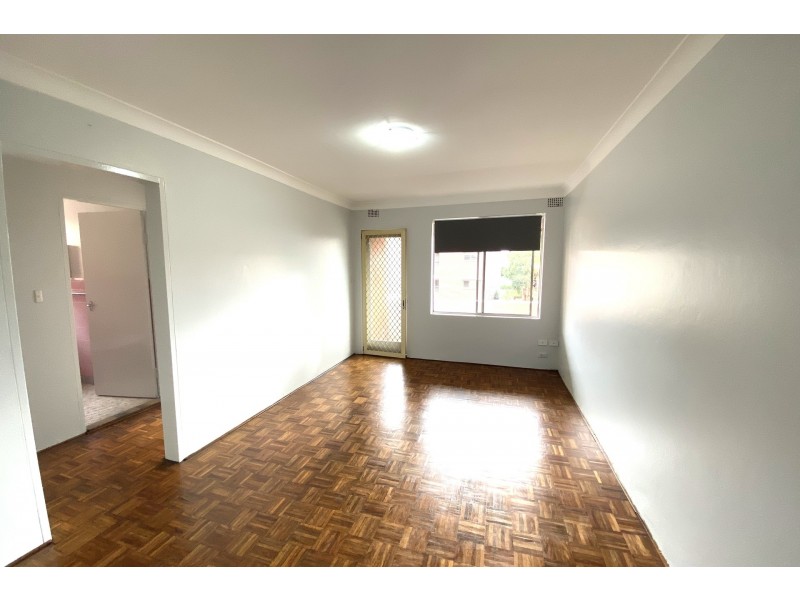 11/15 Station Street West, Harris Park NSW 2150