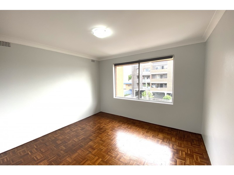 11/15 Station Street West, Harris Park NSW 2150