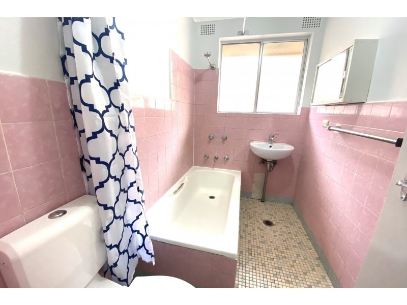 11/15 Station Street West, Harris Park NSW 2150