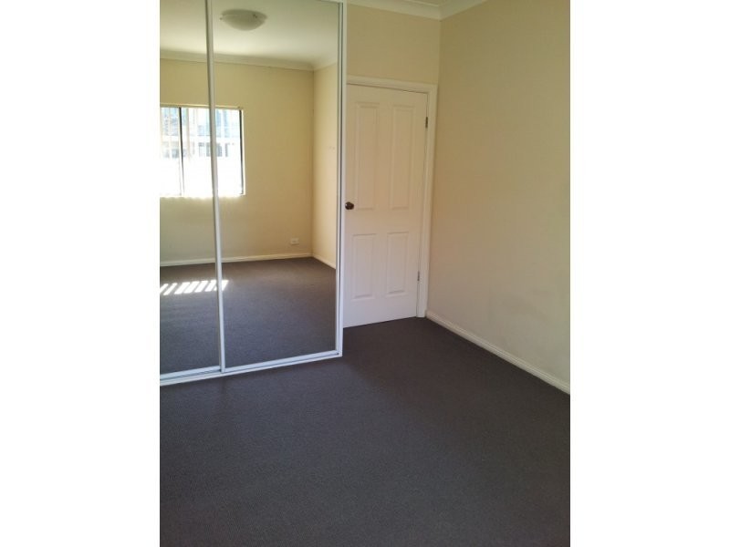 8/8-16 Virginia Street, Rosehill NSW 2142