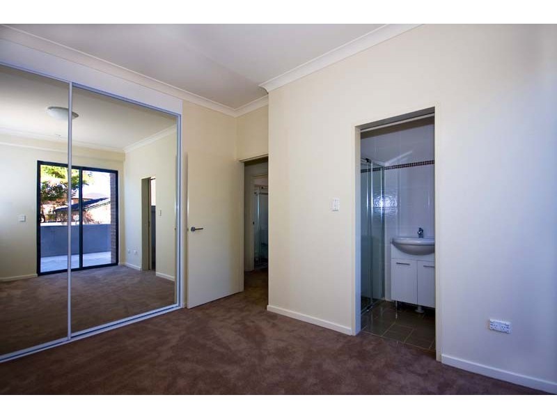 4-6 Darcy Road, Westmead NSW 2145