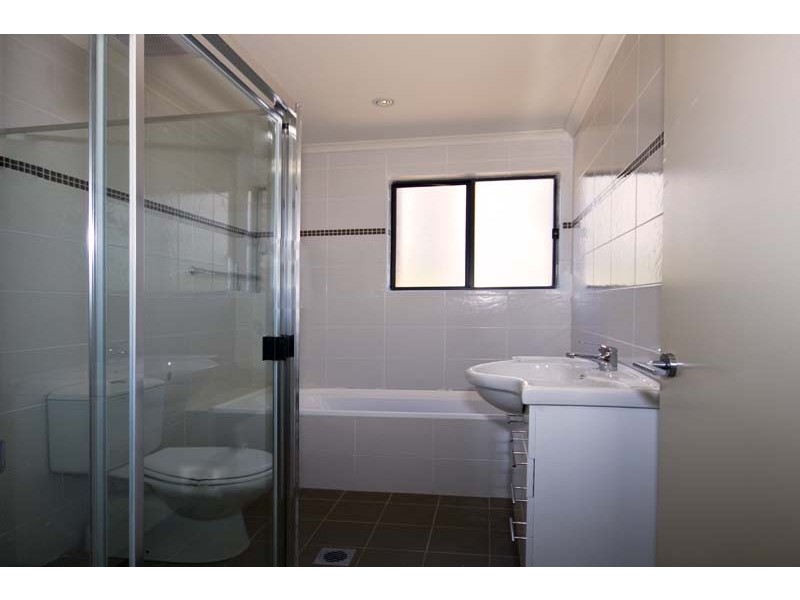 4-6 Darcy Road, Westmead NSW 2145