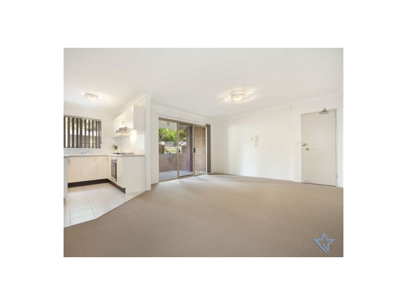 4/27 Manchester Street, Merrylands NSW 2160