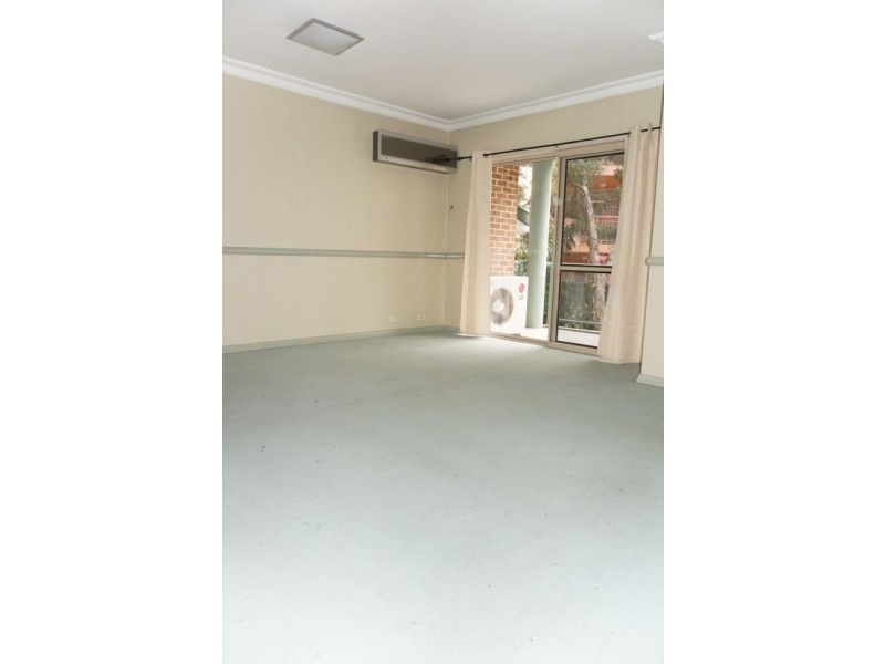 5/27 Parkside Lane, Westmead NSW 2145