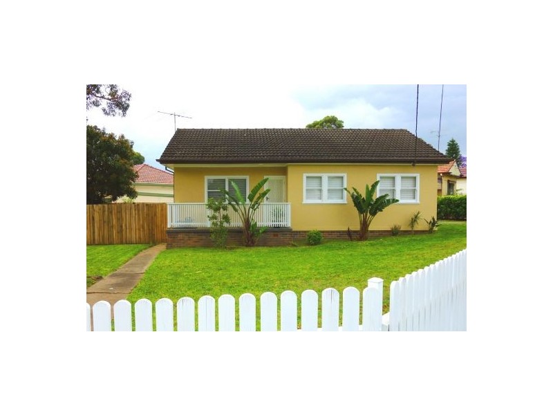 133 Binalong Road, Old Toongabbie NSW 2146