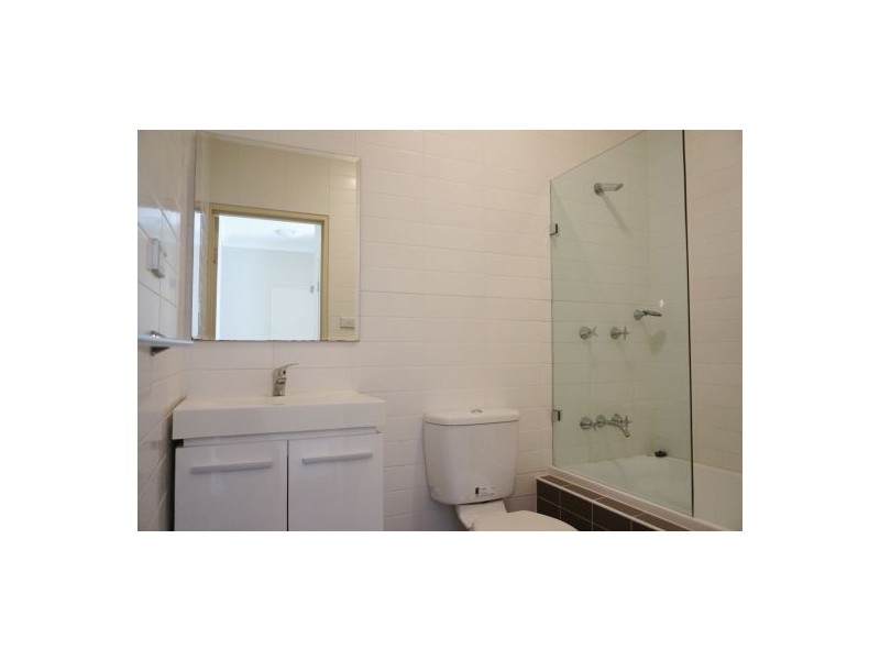 11/30-34 Lydbrook Street, Westmead NSW 2145