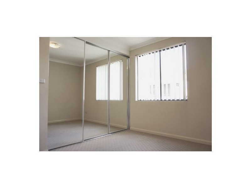 11/30-34 Lydbrook Street, Westmead NSW 2145