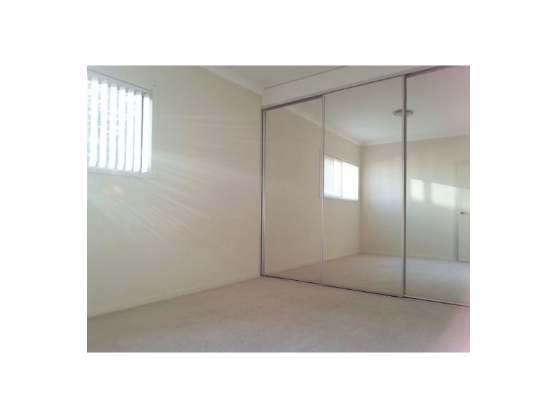 21/17 Warby Street, Campbelltown NSW 2560