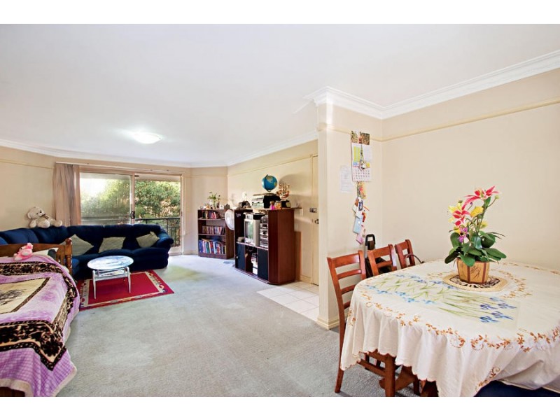 4/3 Brisbane Street, Harris Park NSW 2150