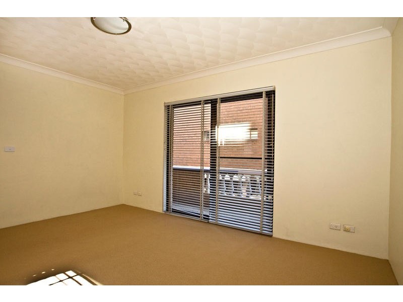 2/17 Central Avenue, Westmead NSW 2145