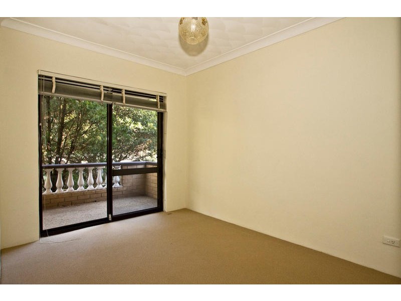 2/17 Central Avenue, Westmead NSW 2145