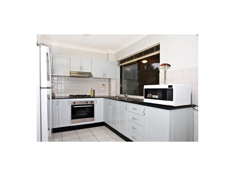 8/20-22 Alexandra Avenue, Westmead NSW 2145