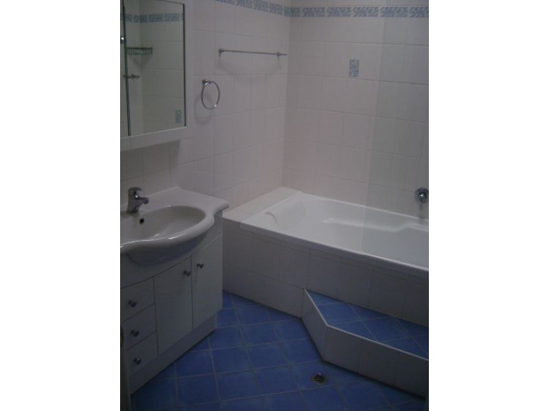 27 Oak Street, Rosehill NSW 2142