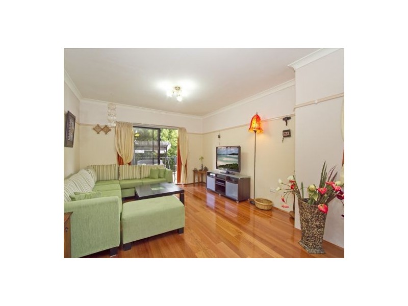 2/28 Harris Street, Harris Park NSW 2150