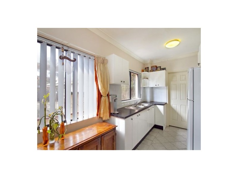 2/28 Harris Street, Harris Park NSW 2150