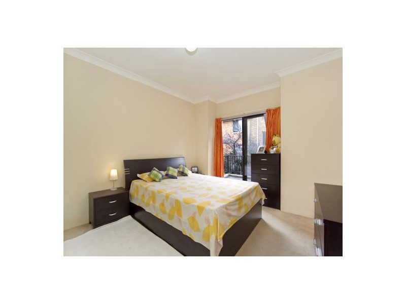 2/28 Harris Street, Harris Park NSW 2150